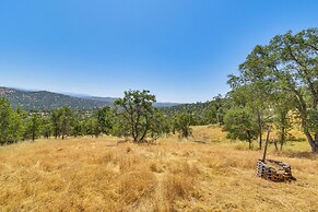 Deck + Views: Scenic Yosemite Lakes Retreat