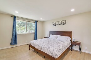 Deck + Views: Scenic Yosemite Lakes Retreat