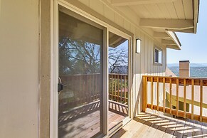 Deck + Views: Scenic Yosemite Lakes Retreat