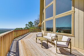 Deck + Views: Scenic Yosemite Lakes Retreat