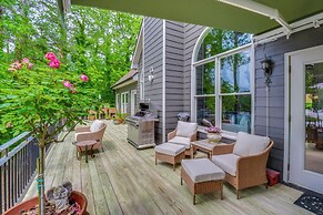 Home on Lake Lanier w/ Dock & Water Views