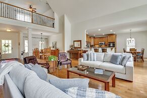 Home on Lake Lanier w/ Dock & Water Views