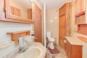 4 Mi to Gordon Lake: Cozy Retreat in Glidden!