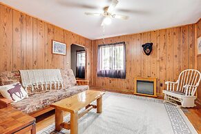 4 Mi to Gordon Lake: Cozy Retreat in Glidden!