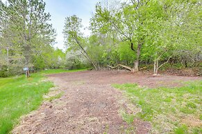 4 Mi to Gordon Lake: Cozy Retreat in Glidden!
