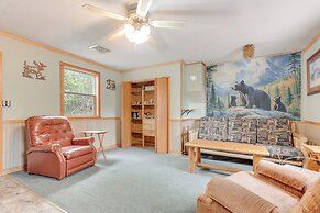 4 Mi to Gordon Lake: Cozy Retreat in Glidden!