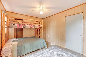 4 Mi to Gordon Lake: Cozy Retreat in Glidden!