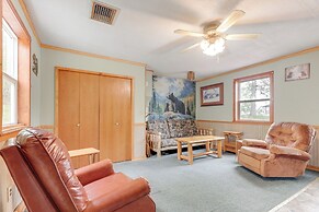 4 Mi to Gordon Lake: Cozy Retreat in Glidden!