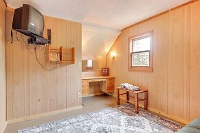 4 Mi to Gordon Lake: Cozy Retreat in Glidden!