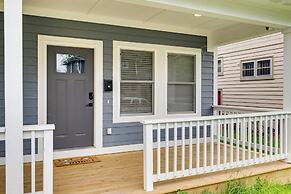 3 Mi to Dtwn: Dog-friendly Gem in Indianapolis!