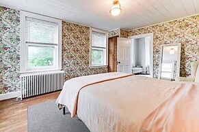 Near Lake & Wineries: Spacious Union Springs Home!