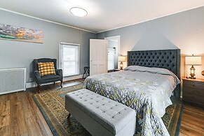 Near Lake & Wineries: Spacious Union Springs Home!