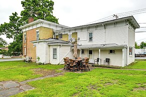 Near Lake & Wineries: Spacious Union Springs Home!