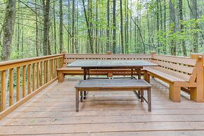 Cozy Cohutta Cabin: Creekside Cabin in Ellijay!