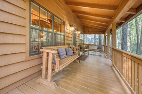 Cozy Cohutta Cabin: Creekside Cabin in Ellijay!