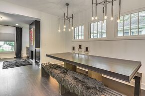 Walk to Uptwn Lexington: Modern Retreat w/ Porch!