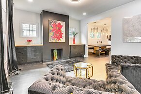 Walk to Uptwn Lexington: Modern Retreat w/ Porch!