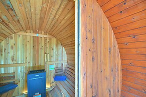 Sauna & Hot Tub: Mtn-view Retreat in Silverthorne!