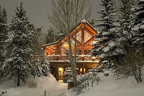 Sauna & Hot Tub: Mtn-view Retreat in Silverthorne!