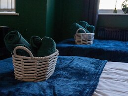 2 Bedroom Luxurious Cosy House in Manchester