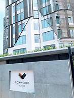 Unique 2 BDR Apartment at Loxwood House With Rooftop Pool and Gym