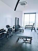 Unique 2 BDR Apartment at Loxwood House With Rooftop Pool and Gym