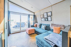 Celestial Skylight - Billing Aquadrome