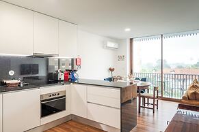 Liiiving - Warm Vintage Apartment