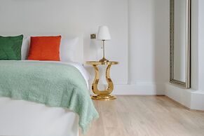 Elegant Mayfair Studio Apartment