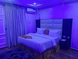 Exclusive Sweet Green Rendezvous Hotel