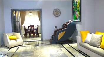 Exclusive Sweet Green Rendezvous Hotel