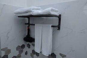 UNO Hotel Jalal-Abad