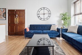 Elegant Mayfair Apartment