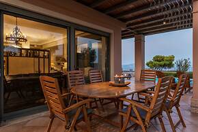 Villa Kalida Stunning Seaview and Relax
