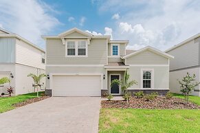 Stunning 8BR Pool Gameroom Minutes to Disney