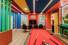 Stunning 8BR Pool Gameroom Minutes to Disney