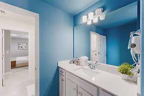 Stunning 8BR Pool Gameroom Minutes to Disney