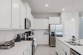 Stunning 8BR Pool Gameroom Minutes to Disney