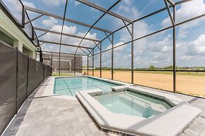 Stunning 8BR Pool Gameroom Minutes to Disney