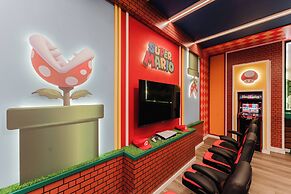 Stunning 8BR Pool Gameroom Minutes to Disney