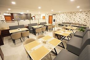 Elite Hotel HITECH