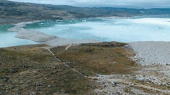 Eqi Glacier Lodge - World of Greenland