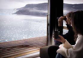 Eqi Glacier Lodge - World of Greenland
