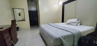 1st Forty Hotel