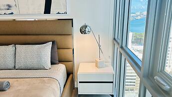 A Gallery in the Sky Rare Corner Unit Pool Gym