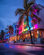 A Gallery in the Sky Rare Corner Unit Pool Gym