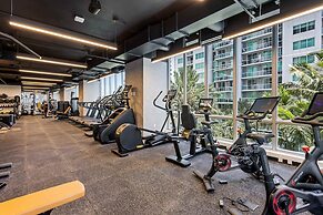 Where the Skyline Sleeps Rooftop Pool Gym