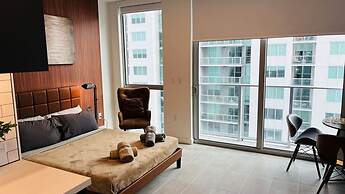 Where the Skyline Sleeps Rooftop Pool Gym