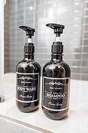 Where the Skyline Sleeps Rooftop Pool Gym