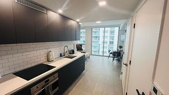 Where the Skyline Sleeps Rooftop Pool Gym